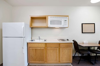 woodspring suites baton rouge east i 12