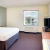 woodspring suites baton rouge east i 12