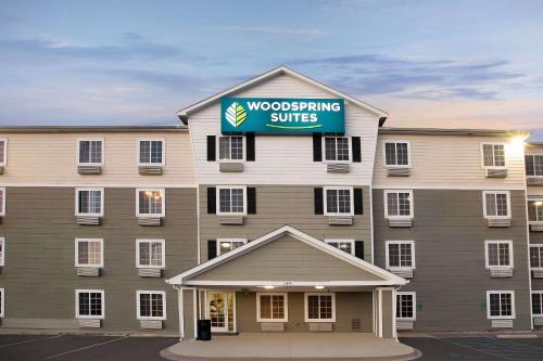 woodspring suites baton rouge east i 12