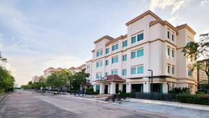 avion hotel