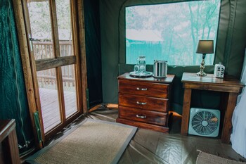 buffalo rock tented camp