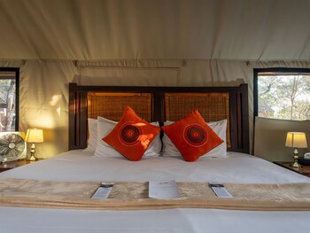 buffalo rock tented camp