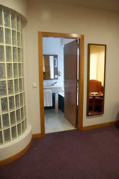 el salugral termal resort