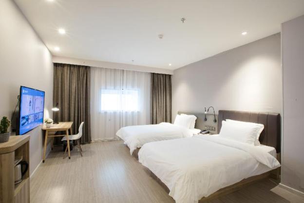 hanting hotel zunyi high speed railway station