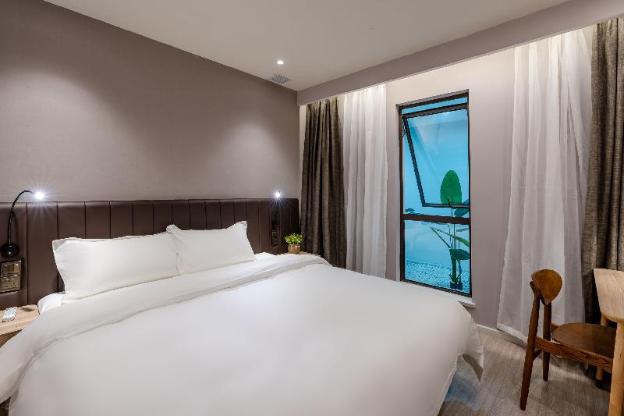 hanting hotel zunyi high speed railway station