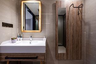 hanting hotel zunyi high speed railway station