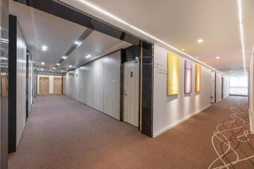 hanting premium hotel hefei binhu wanda city metro station