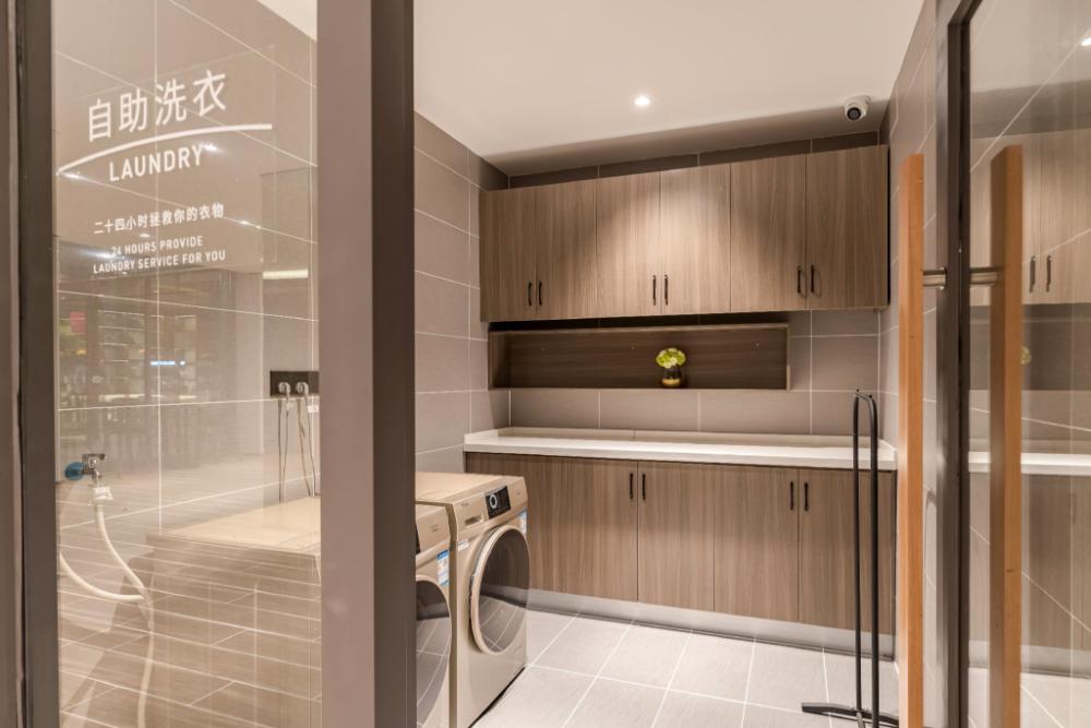 hanting hotelanyang linzhou avenue bus station