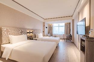 hanting hotelanyang linzhou avenue bus station