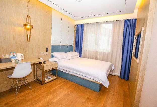 hanting hotel shanghai shaanxi south road metro station