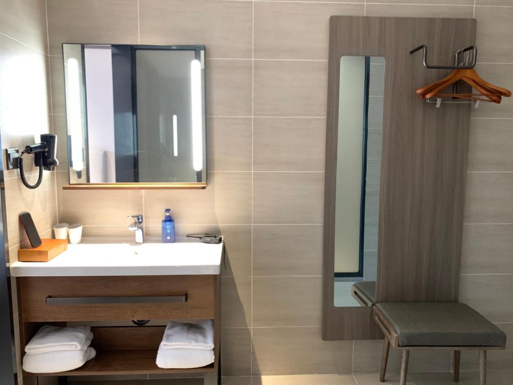 hanting hotel fushun qingyuan railway station baiyun street