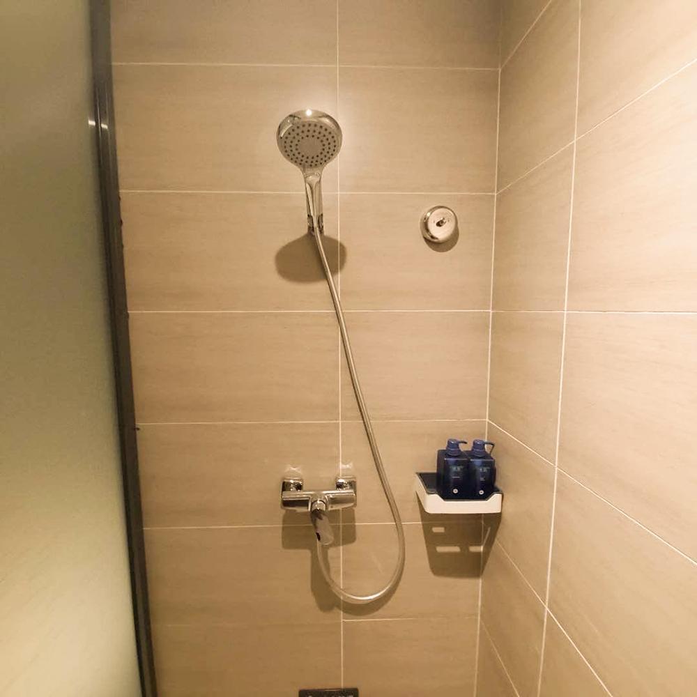 hanting hotel fushun qingyuan railway station baiyun street