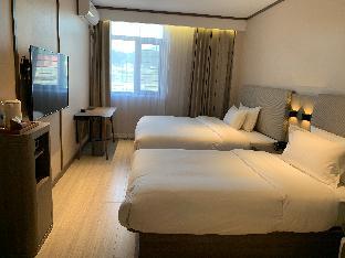 hanting hotel fushun qingyuan railway station baiyun street