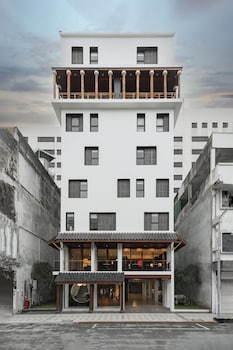 the lantern hatyai hotel sha extra plus