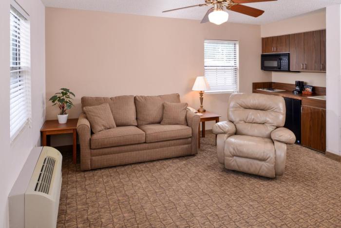 briarwood inn of geneva