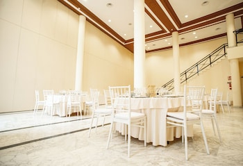 azz merida medea hotel