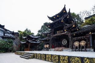 floral hotel furong ancient town xizhou impression