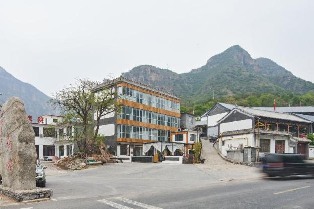 floral hotel yeshanpo habitat of mountains and river