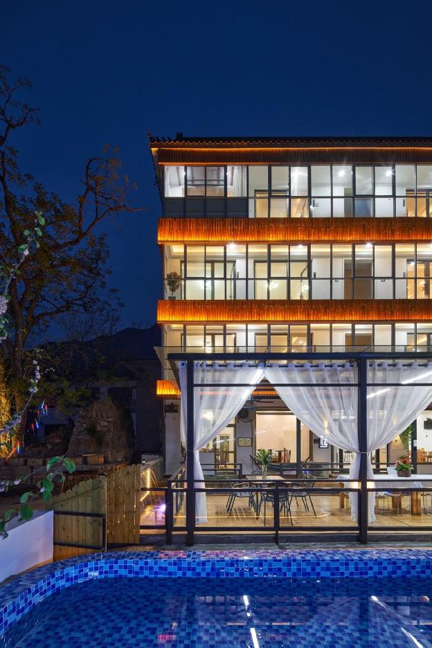 floral hotel yeshanpo habitat of mountains and river