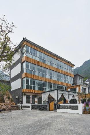 floral hotel yeshanpo habitat of mountains and river