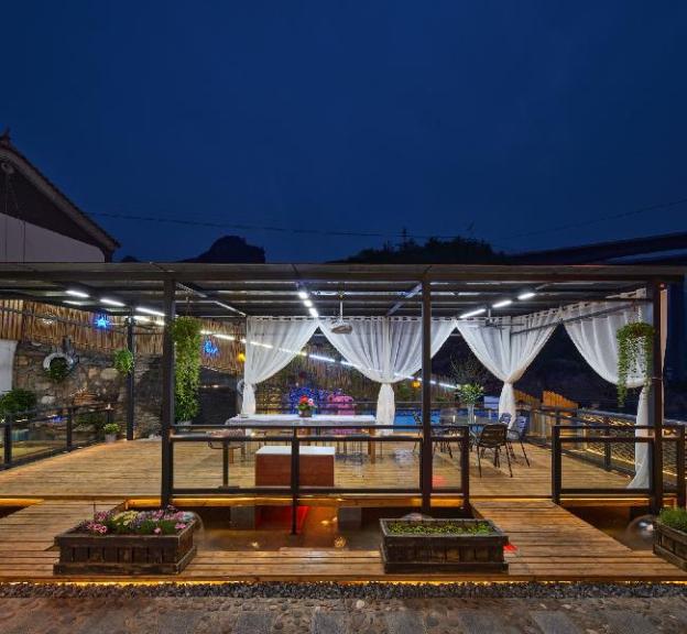 floral hotel yeshanpo habitat of mountains and river