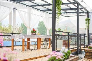 floral hotel yeshanpo habitat of mountains and river