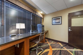 best western plus fox creek