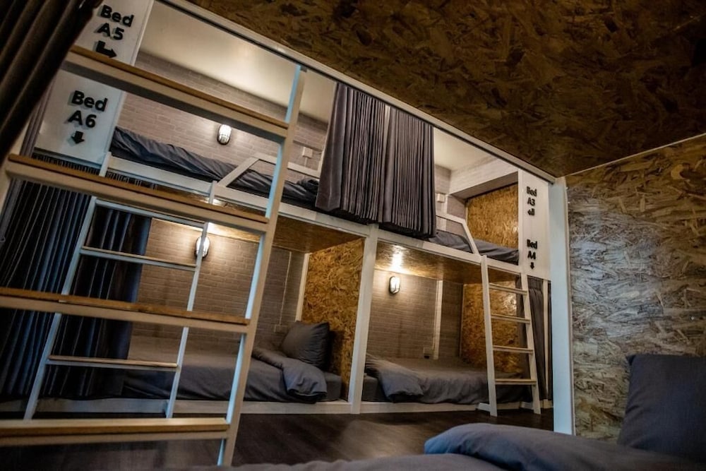 my way hostel chiang mai