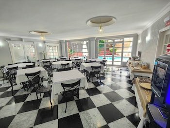 hotel don candido