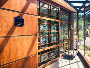 Hill Hotel,Nis>>Jagodina,4.5 star