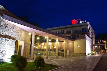 Hill Hotel,Nis>>Jagodina,5 star