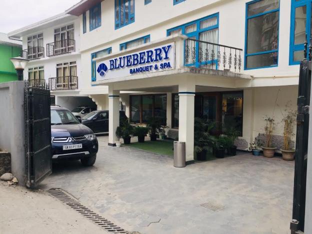 hotel blueberry banquet and spa gangtok