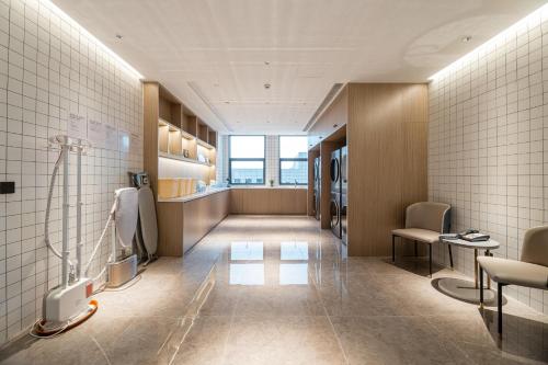 atour hotel nanjing dongshan automobile 4s park