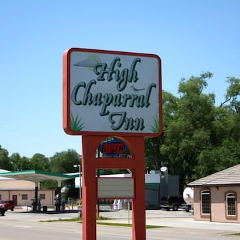 high chaparral inn