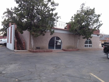 high chaparral inn