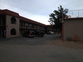high chaparral inn