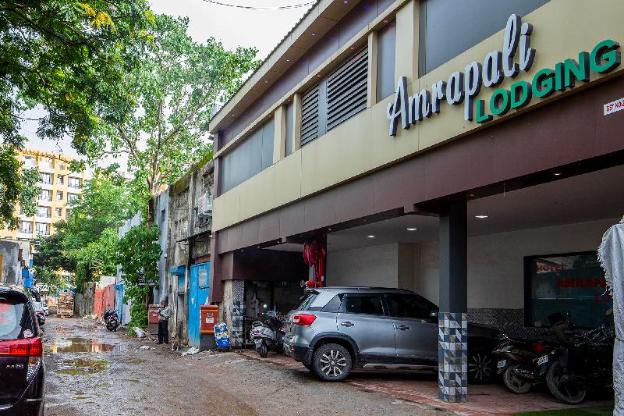 hotel amrapali lodging and boarding