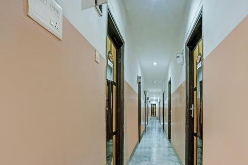 collection o hotel ns sheetal