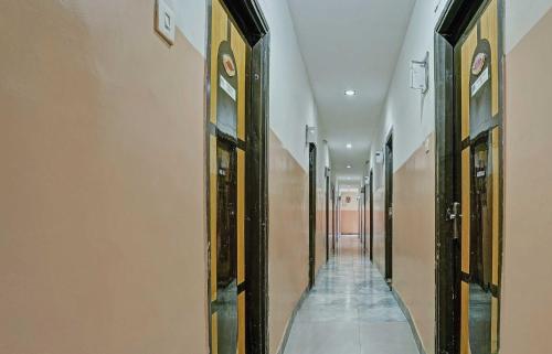 collection o hotel ns sheetal