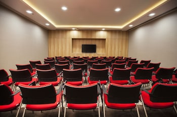 hilton garden inn erzincan