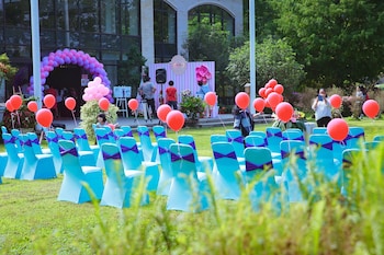 tai yi red maple resort