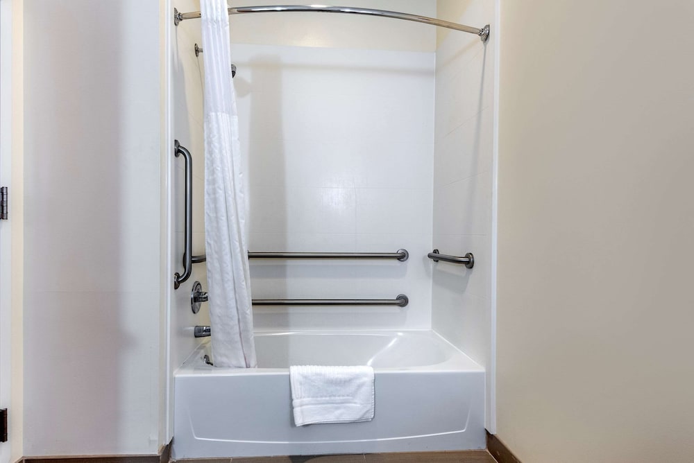 comfort inn apalachin binghamton w route 17