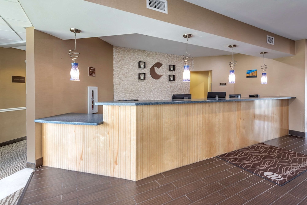 Comfort Inn Apalachin / Binghamton W Route 17,Binghamton>>Apalachin,3 star