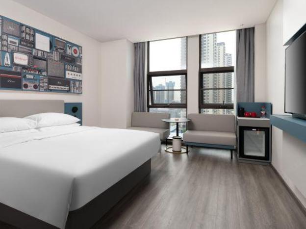 ibis deyang wuzhou plaza hotel