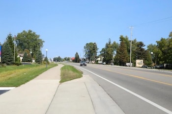 Crows Nest Inn Tawas,East Tawas>>Au Sable,2 star