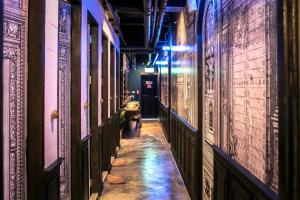 shade house phuket downtown