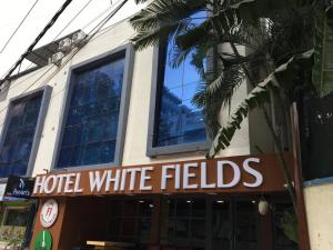 hotel white fields