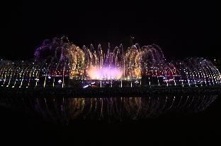 aeropod 5mins airport kk 7mins to tg aru beach kk