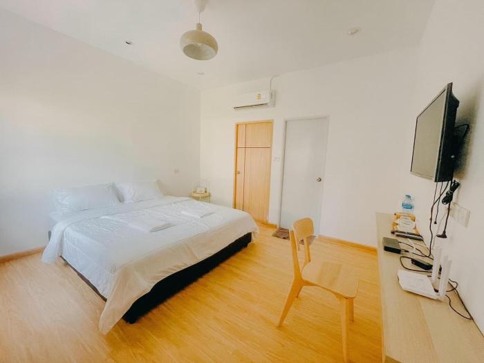 sea bear resort koh payam