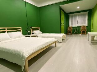 grasshopper bed and cafe